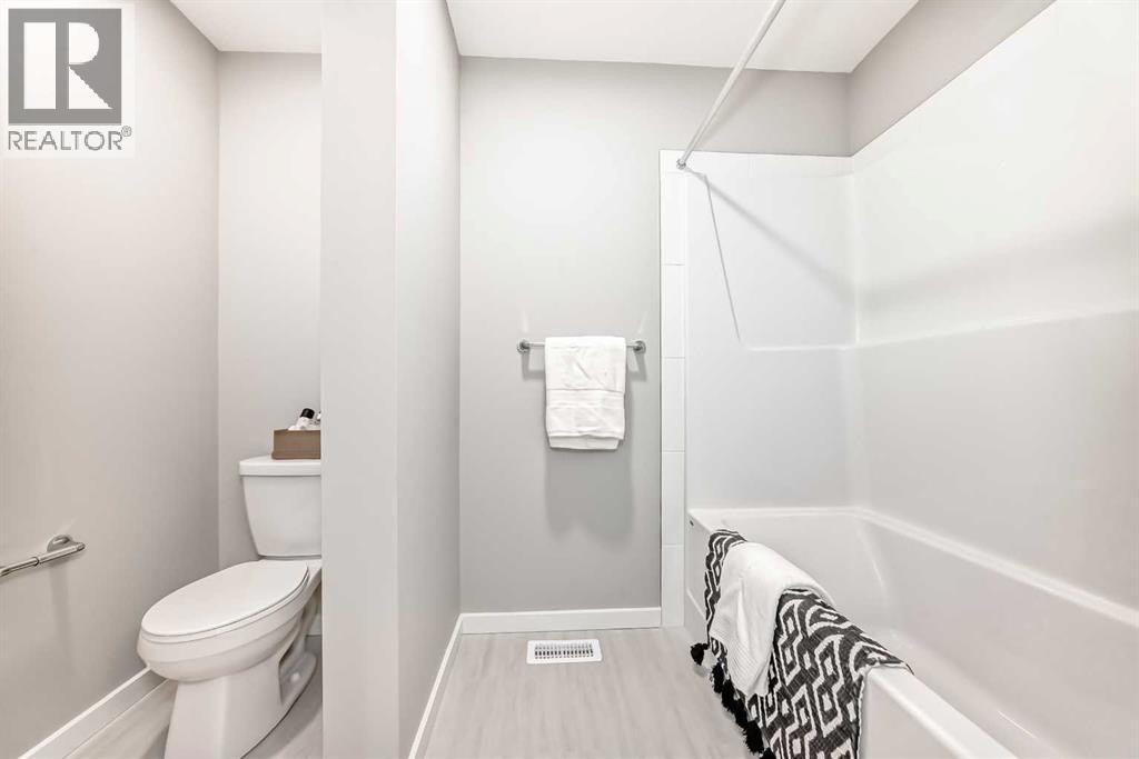 Single Family House for Sale in  Walgrove Bay SE Walden Calgary 