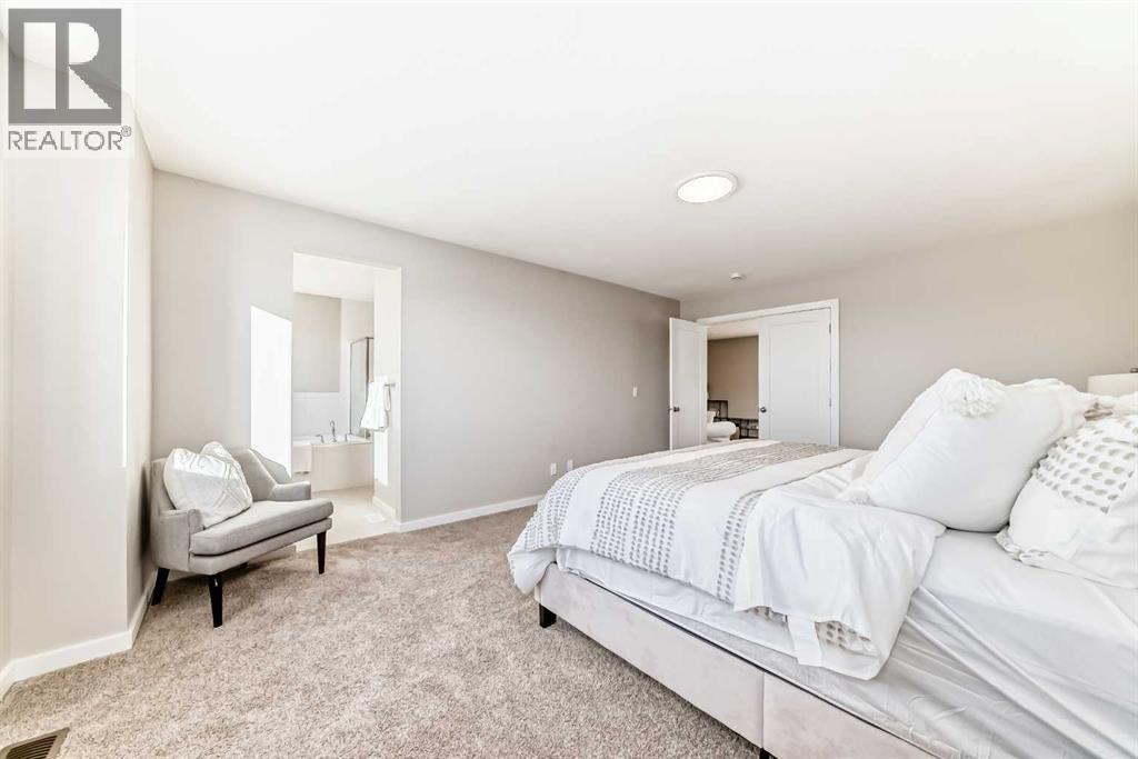 Single Family House for Sale in  Walgrove Bay SE Walden Calgary 