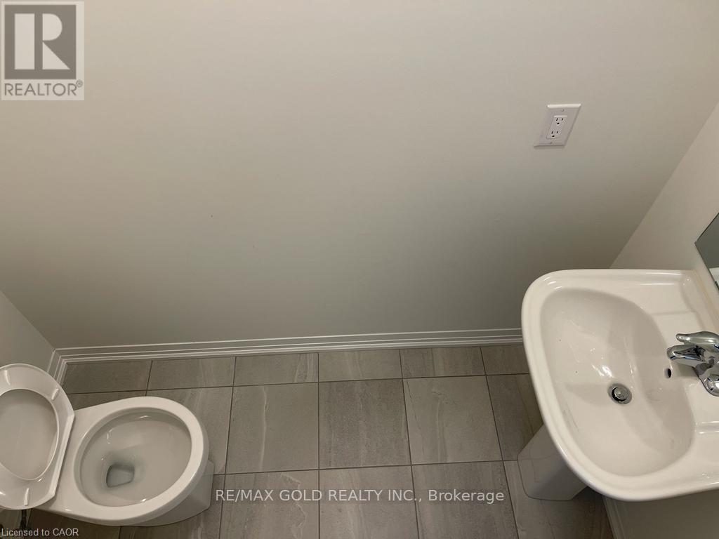 117 LESLIE DAVIS STREET - Photo 4 of 25, North Dumfries, Ontario