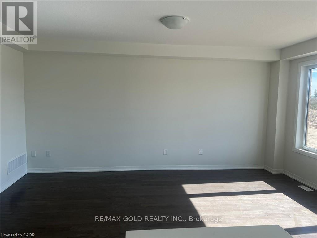 117 LESLIE DAVIS STREET - Photo 5 of 25, North Dumfries, Ontario