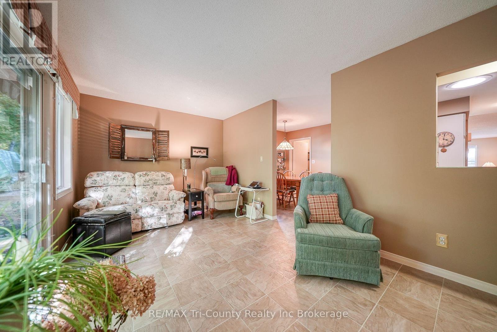 2-bedroom home for sale at 18 WILKINS CRESCENT, Tillsonburg ON · photo 37 of 50