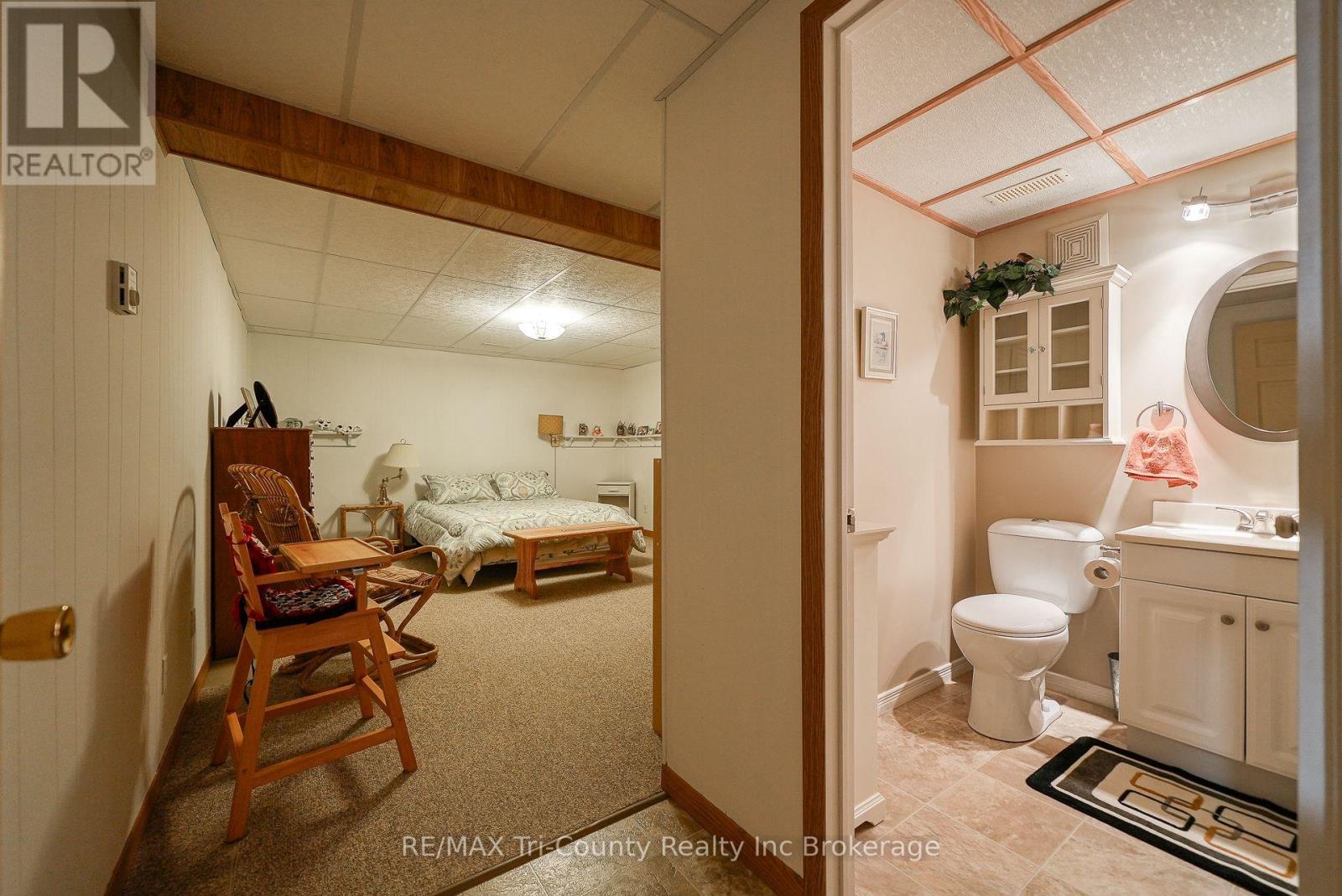 2-bedroom home for sale at 18 WILKINS CRESCENT, Tillsonburg ON · photo 43 of 50