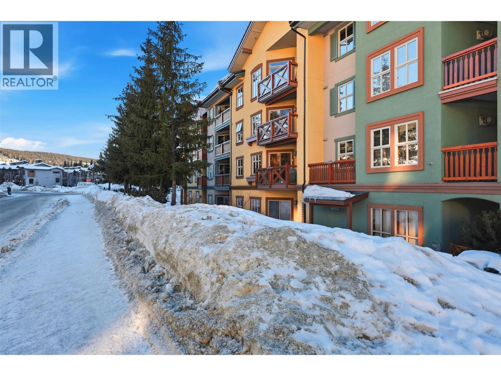 3190 CREEKSIDE Way Unit# 309, Kamloops