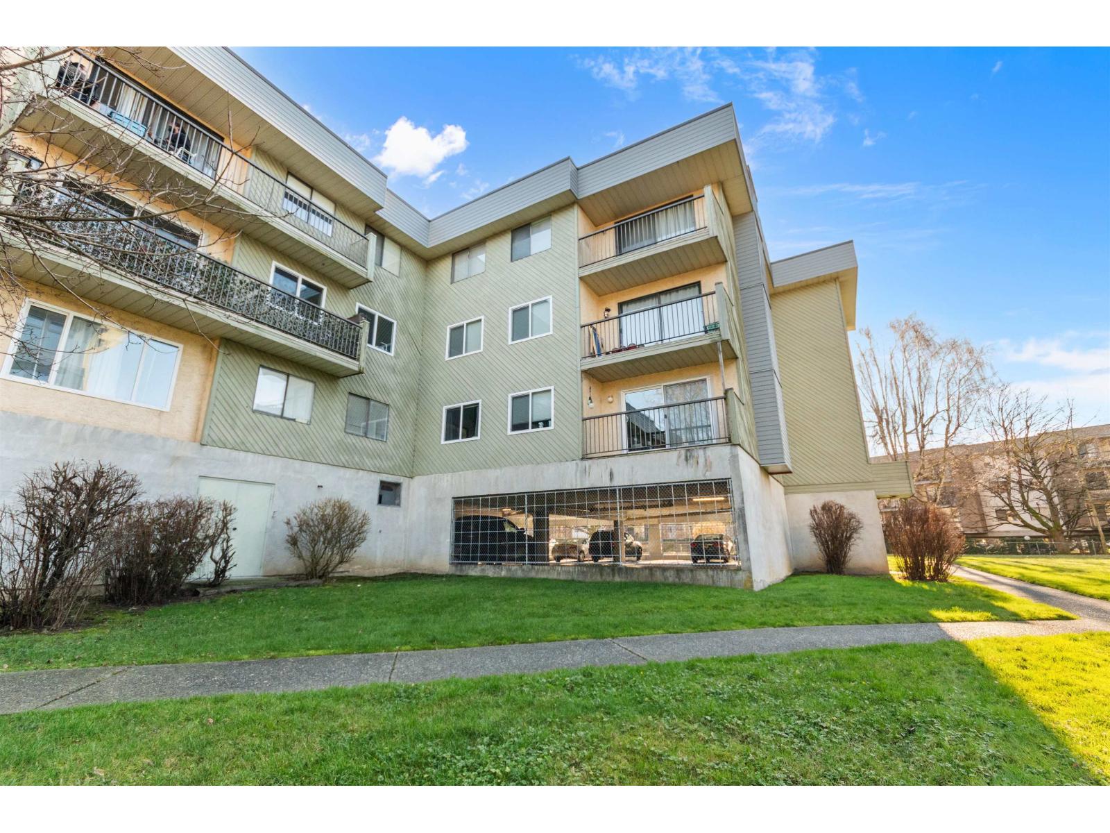 111 45598 MCINTOSH DRIVE, Chilliwack Proper South, Chilliwack