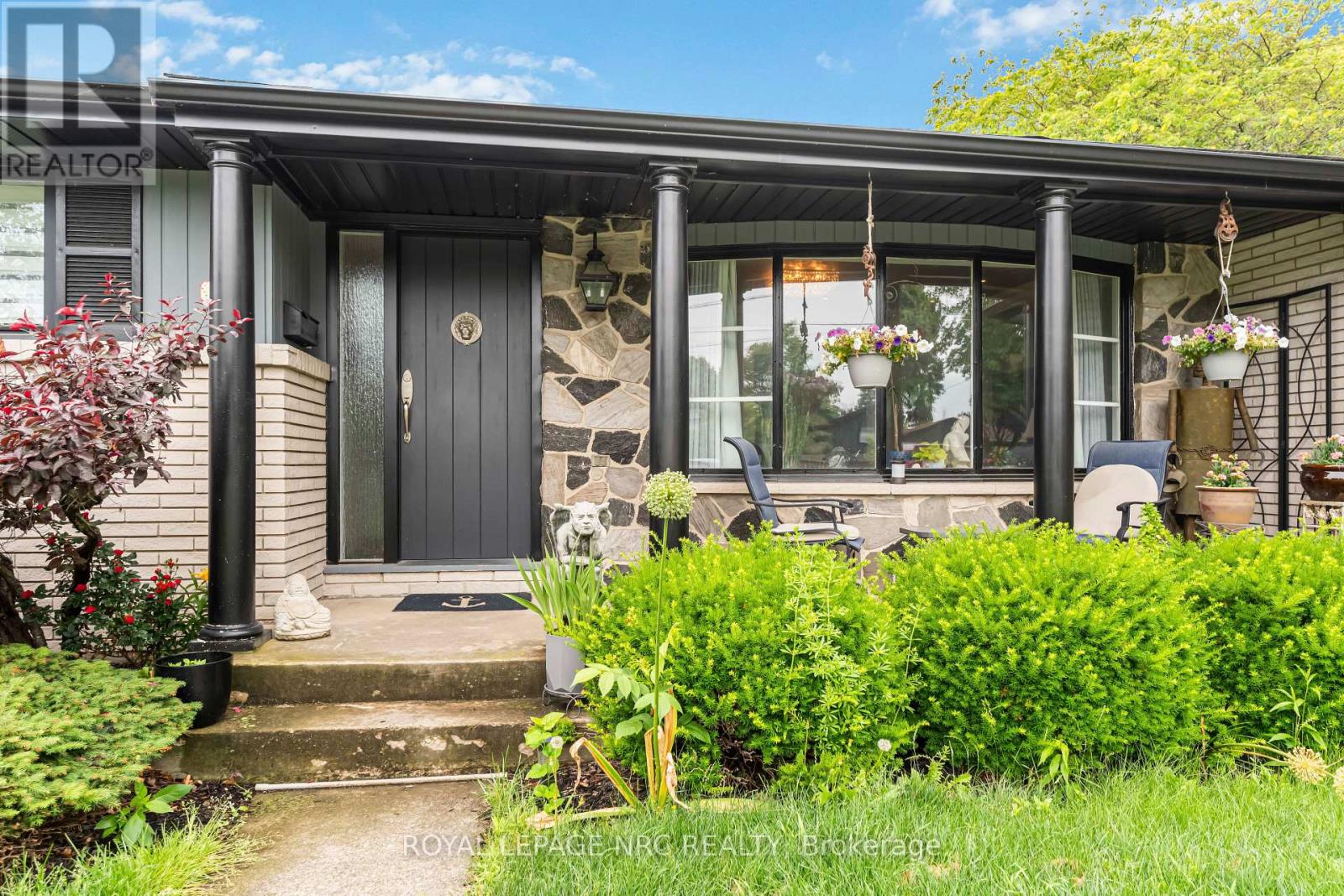 9 CARTIER DRIVE - Photo 4 of 38, St. Catharines (Vine/Linwell), Ontario