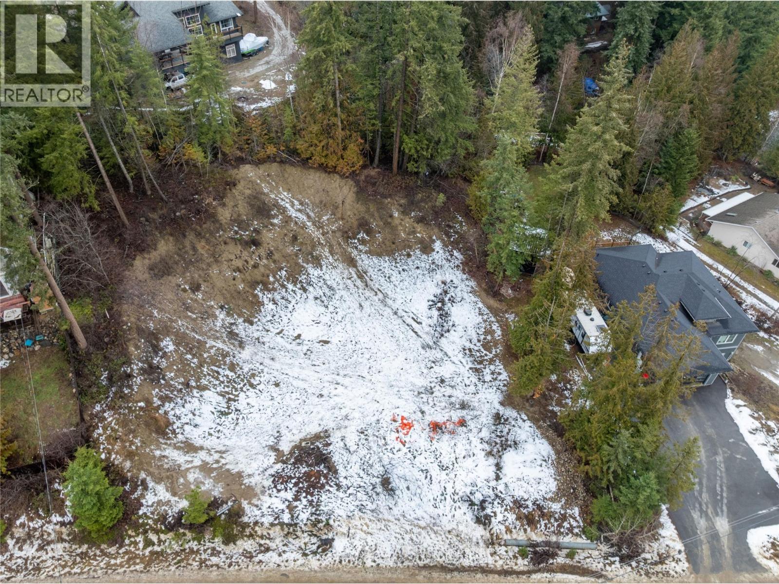  2443 Centennial Drive, Blind Bay