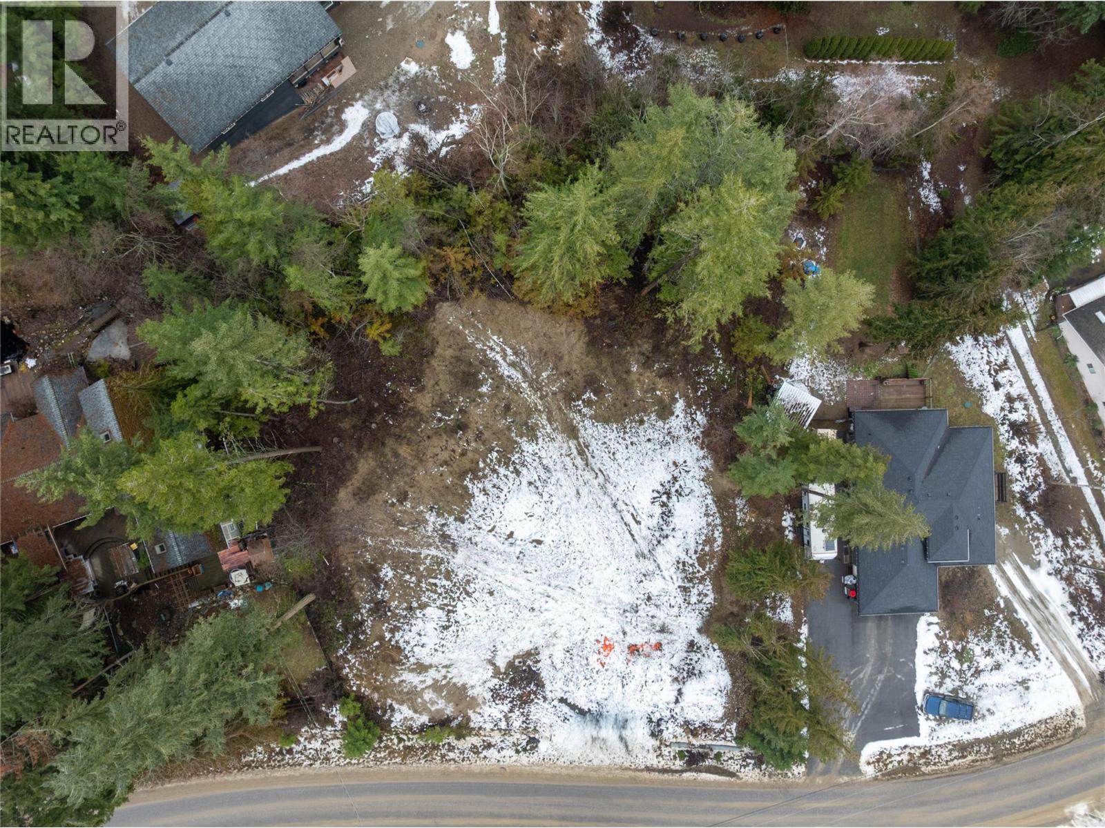  2443 Centennial Drive, Blind Bay