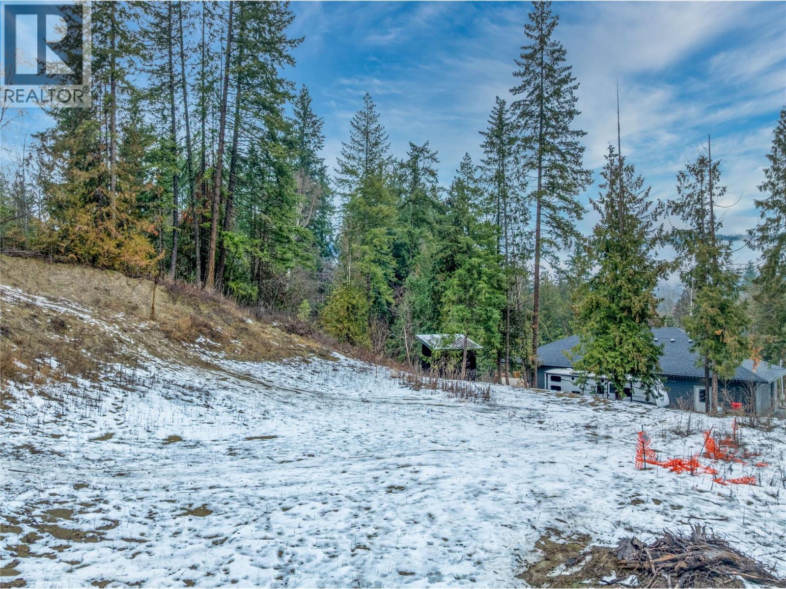  2443 Centennial Drive, Blind Bay