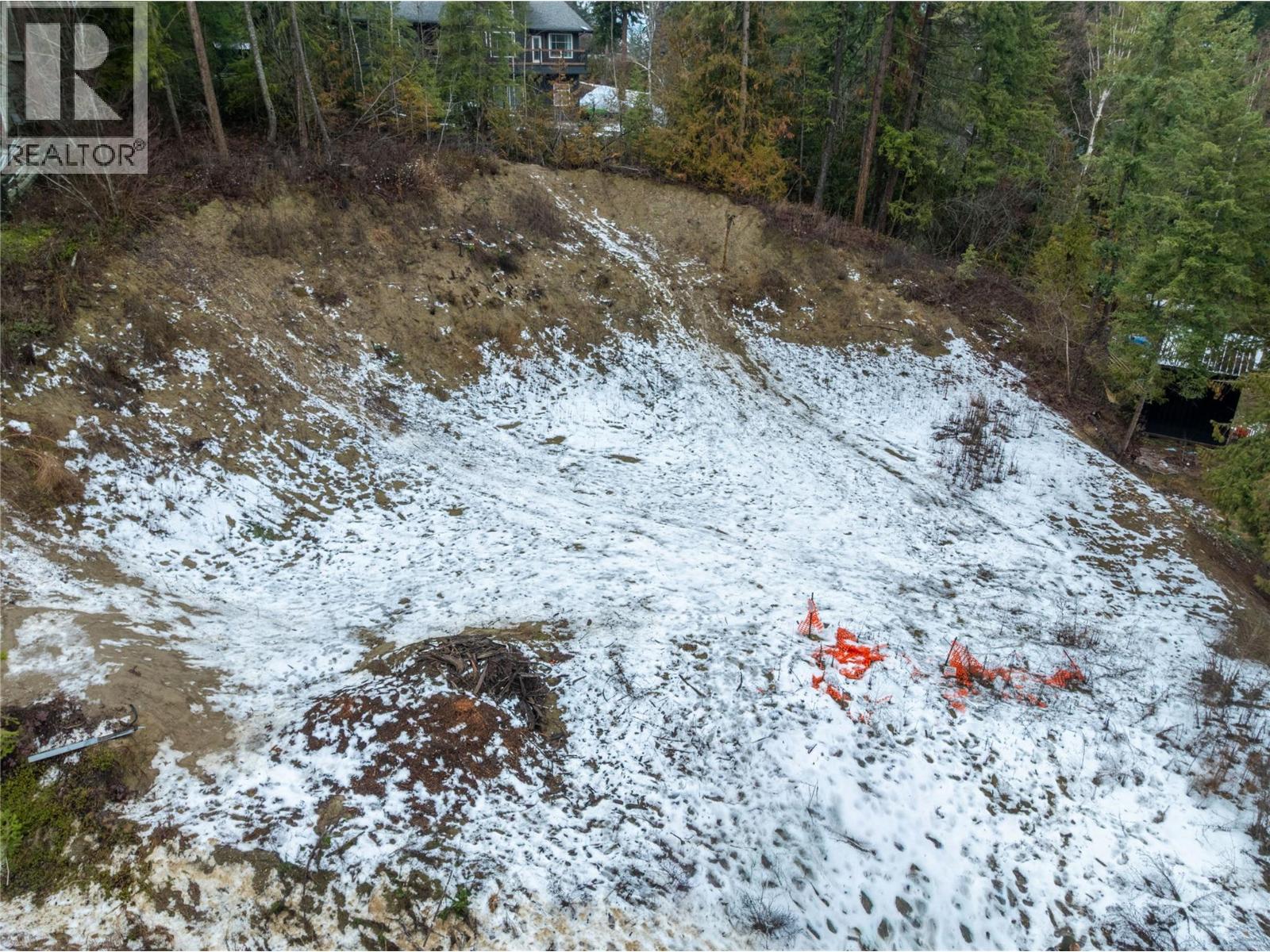  2443 Centennial Drive, Blind Bay