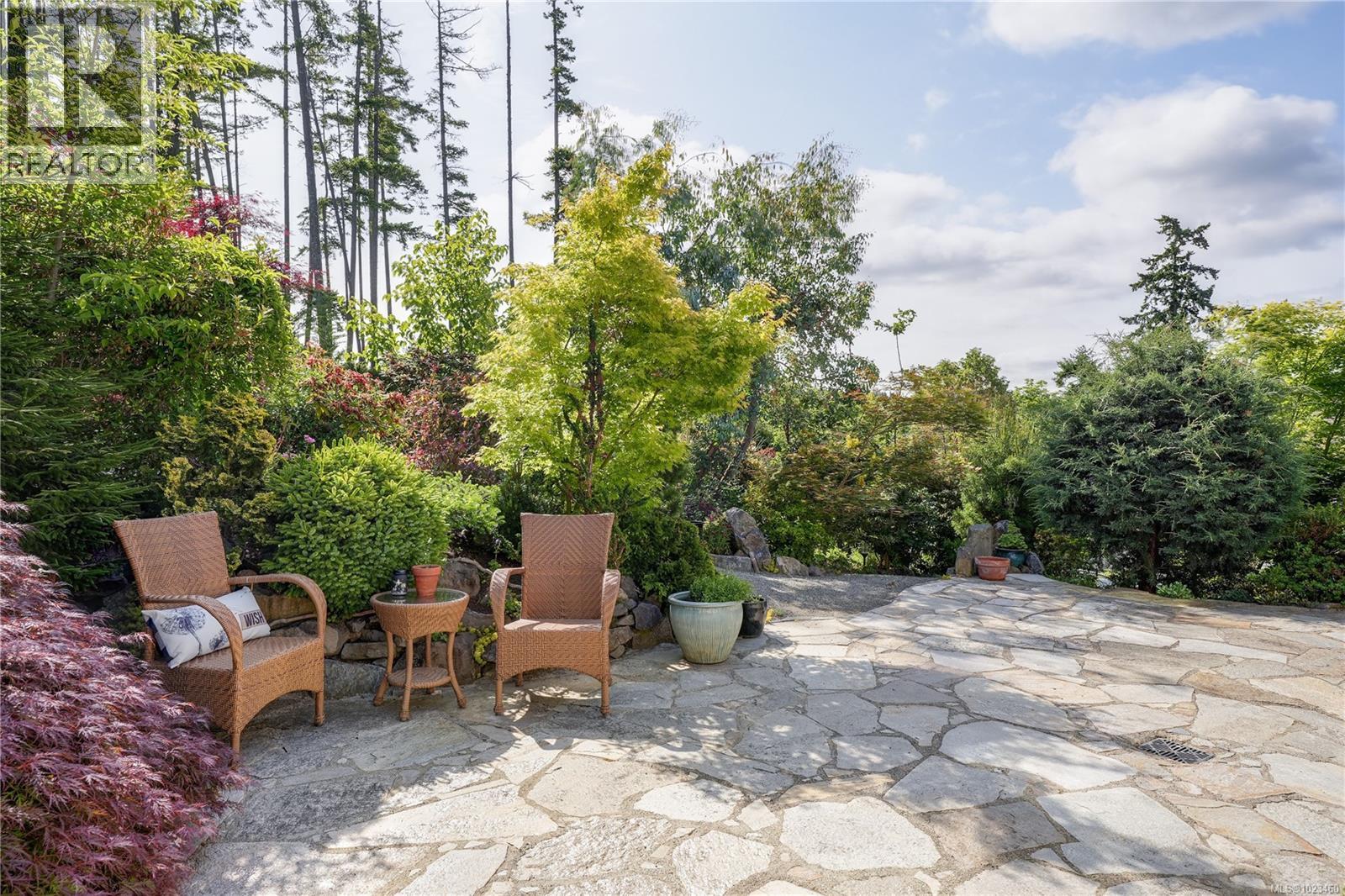 11333 CHALET Rd - 21