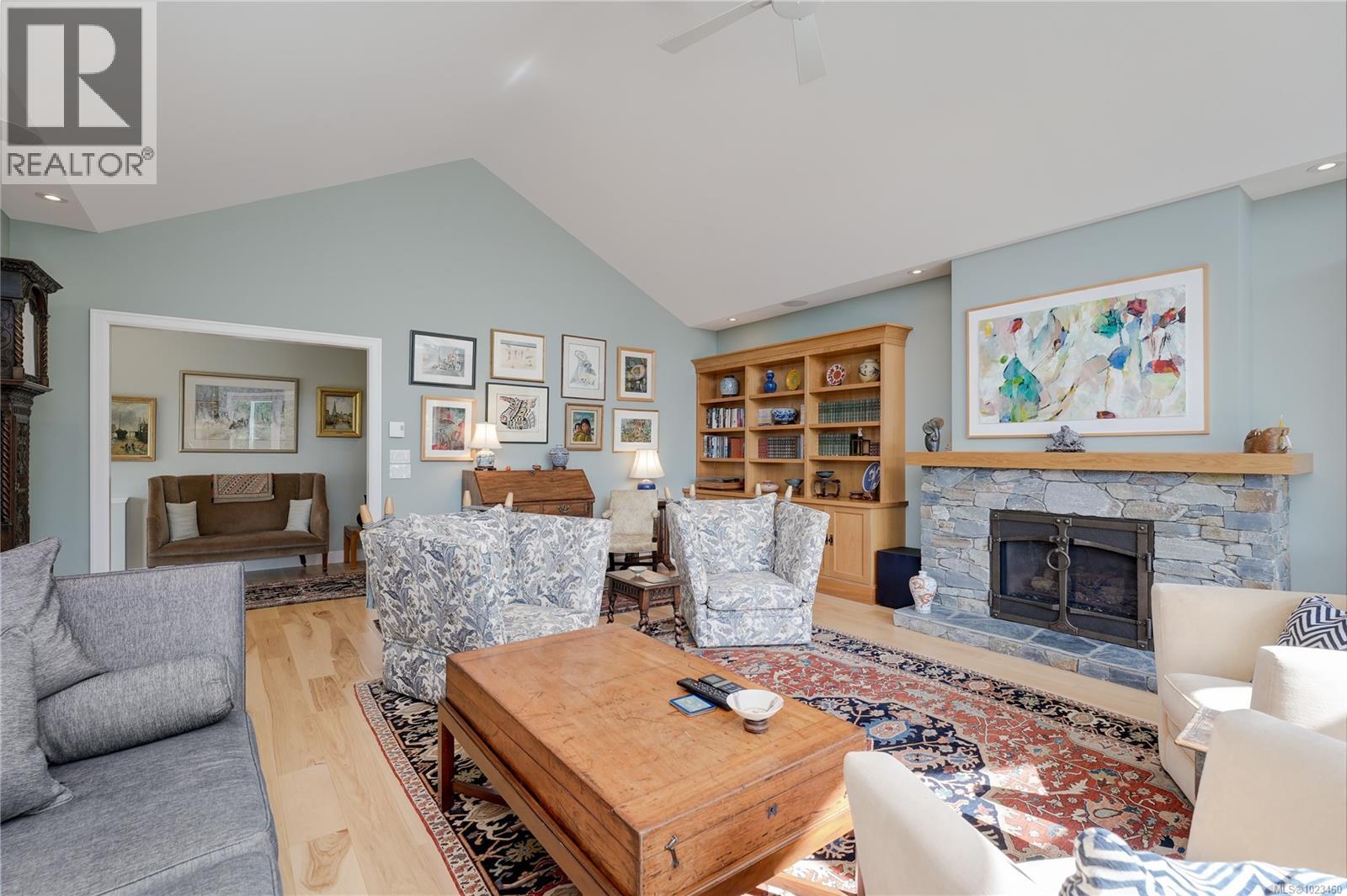 11333 CHALET Rd - 19