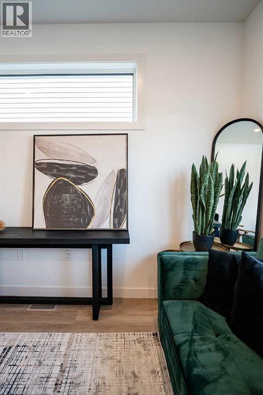 Single Family House for Sale in  Earl Close Evergreen Red Deer 