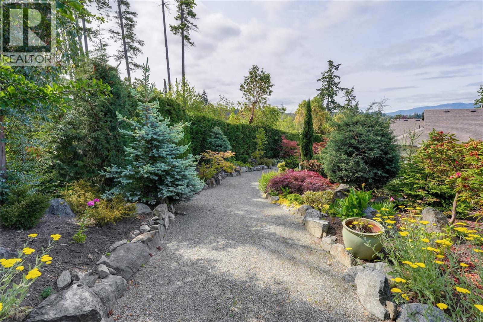 11333 CHALET Rd - 22