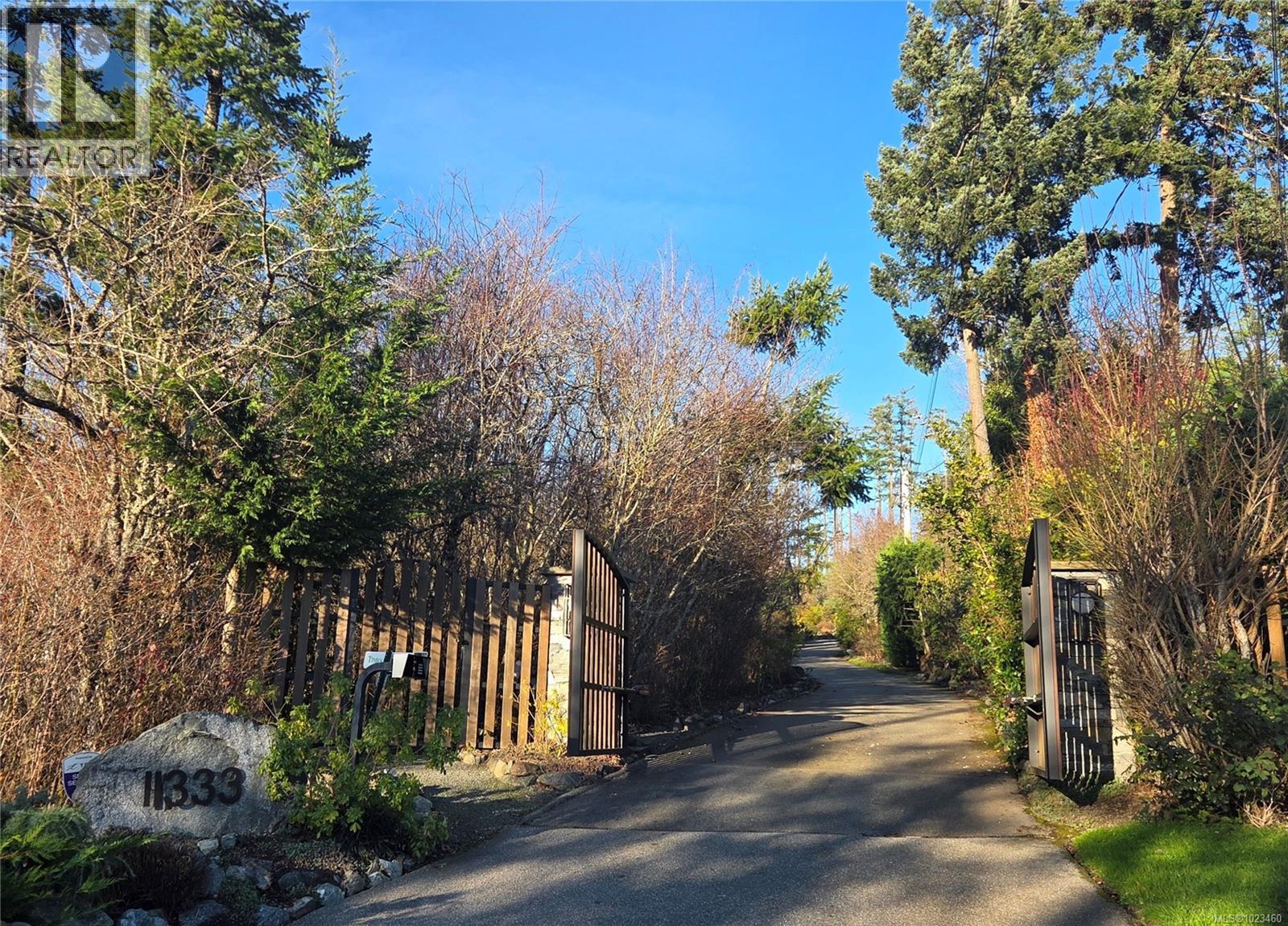 11333 CHALET Rd - 24