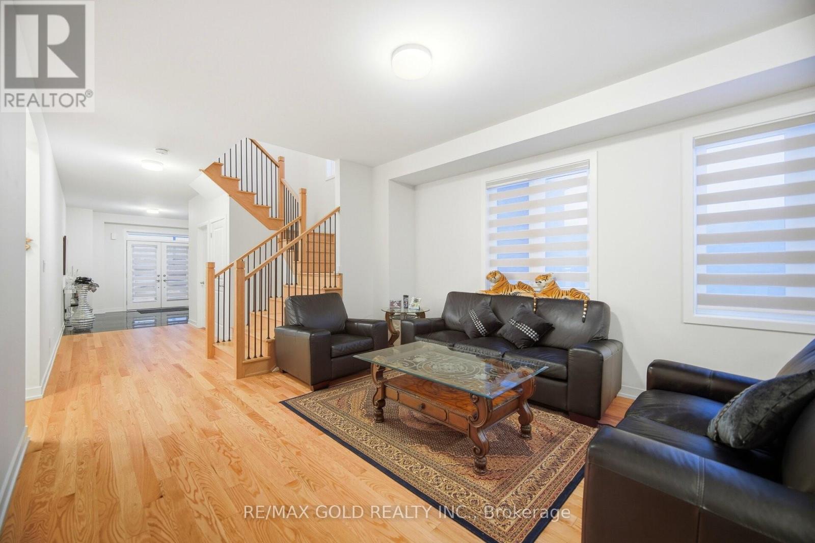 40 AVEENA ROAD - Photo 3 of 20, Brampton (Bram East), Ontario