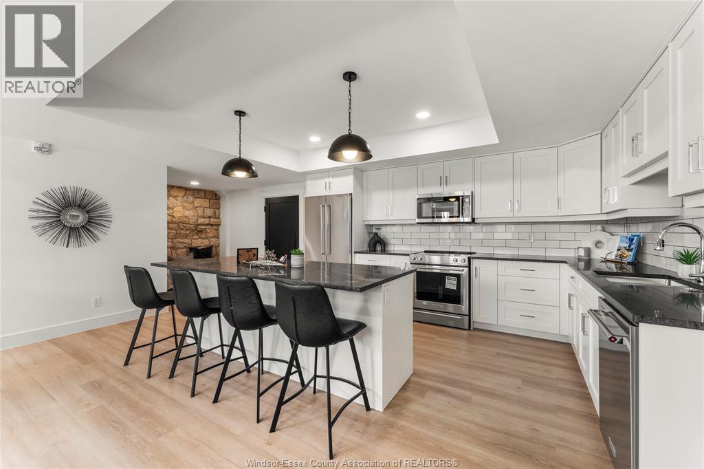 #103 247 BROCK STREET - 10