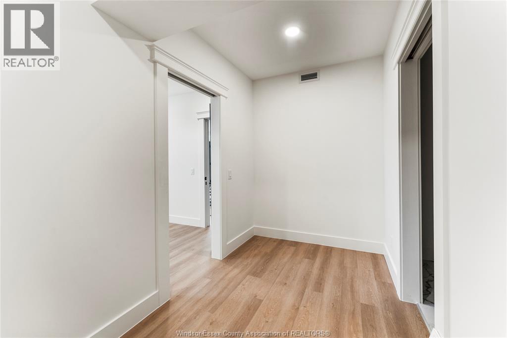 #103 247 BROCK STREET - 23