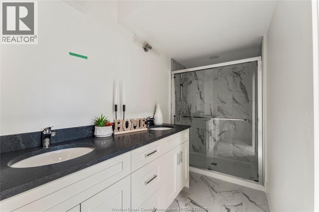 #103 247 BROCK STREET - 25