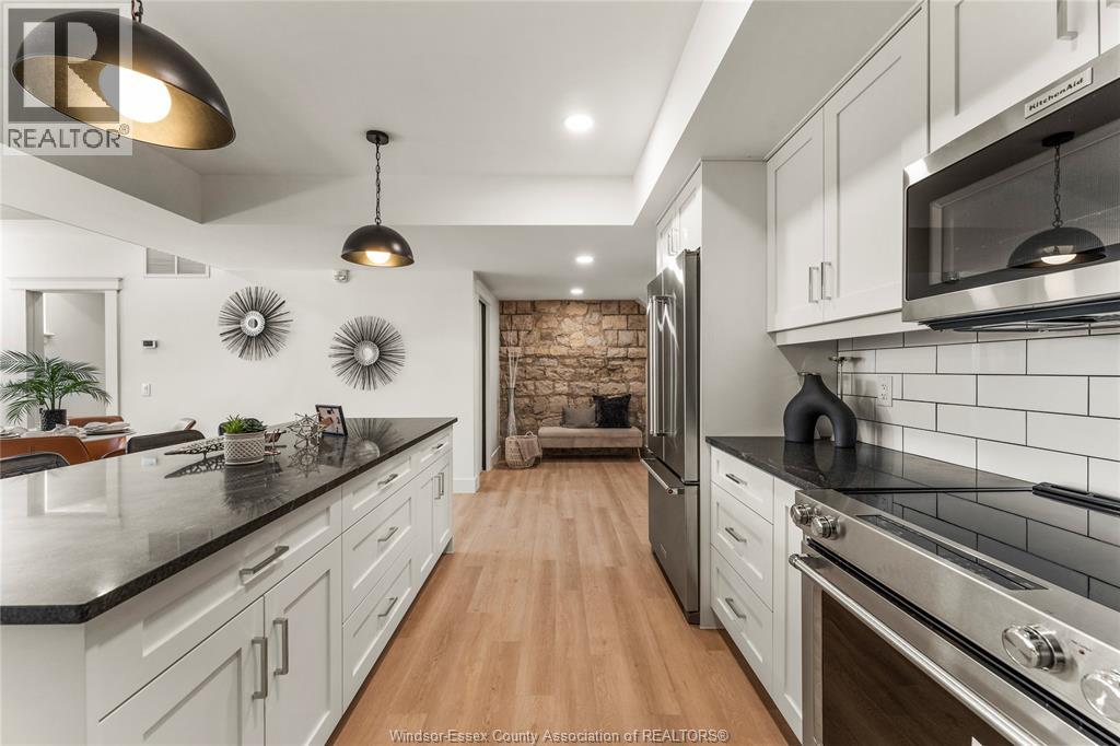 #103 247 BROCK STREET - 8