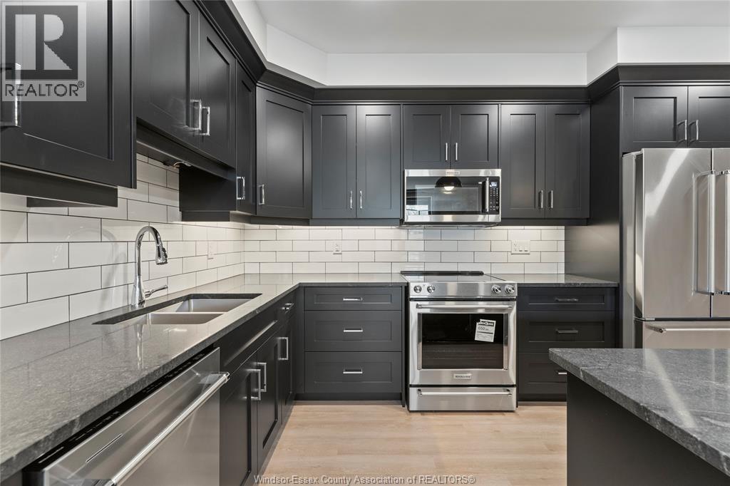 #101 247 BROCK STREET - 19