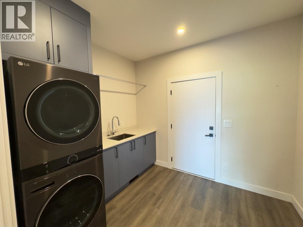 2570 Skeena Dr. Drive - 15