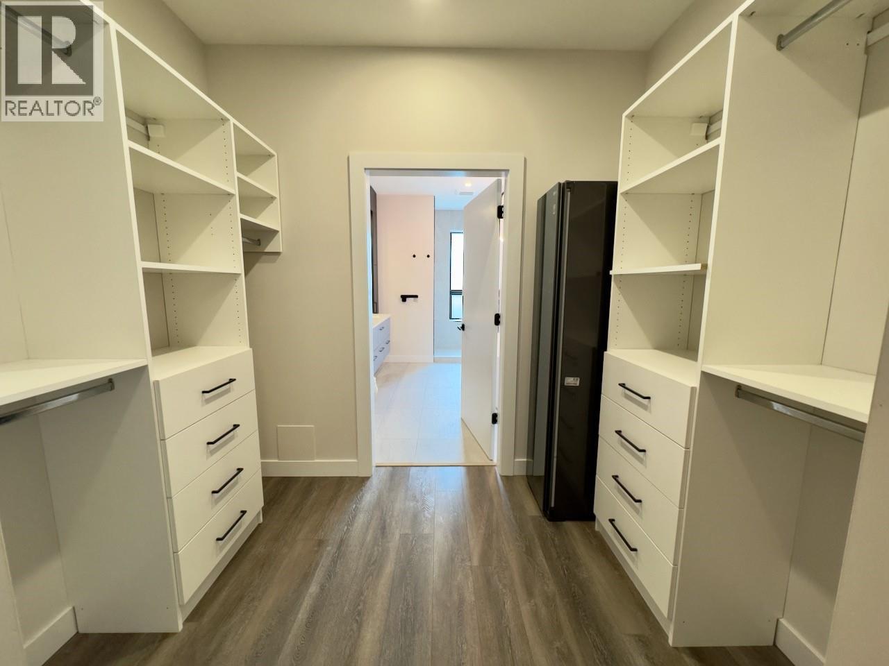 2570 Skeena Dr. Drive - 21