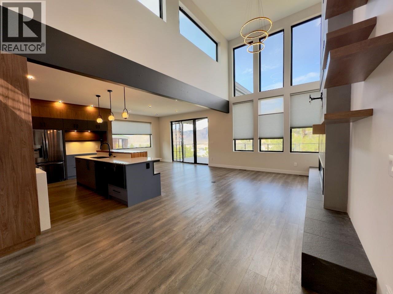 2570 SKEENA DR. DRIVE - 23