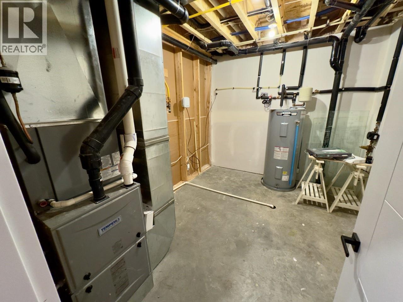2570 Skeena Dr. Drive - 31