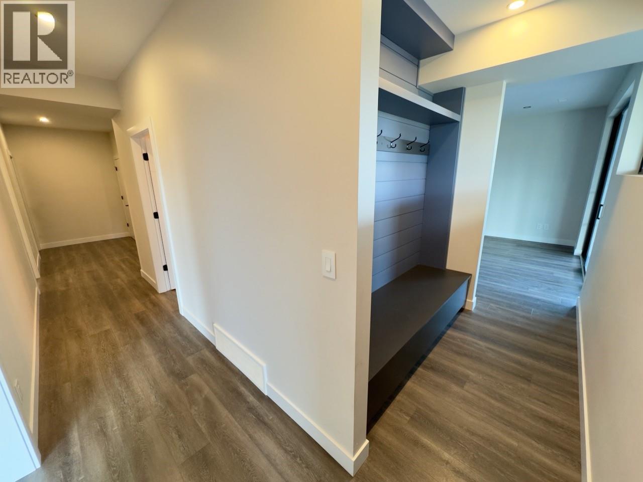 2570 SKEENA DR. DRIVE - 35