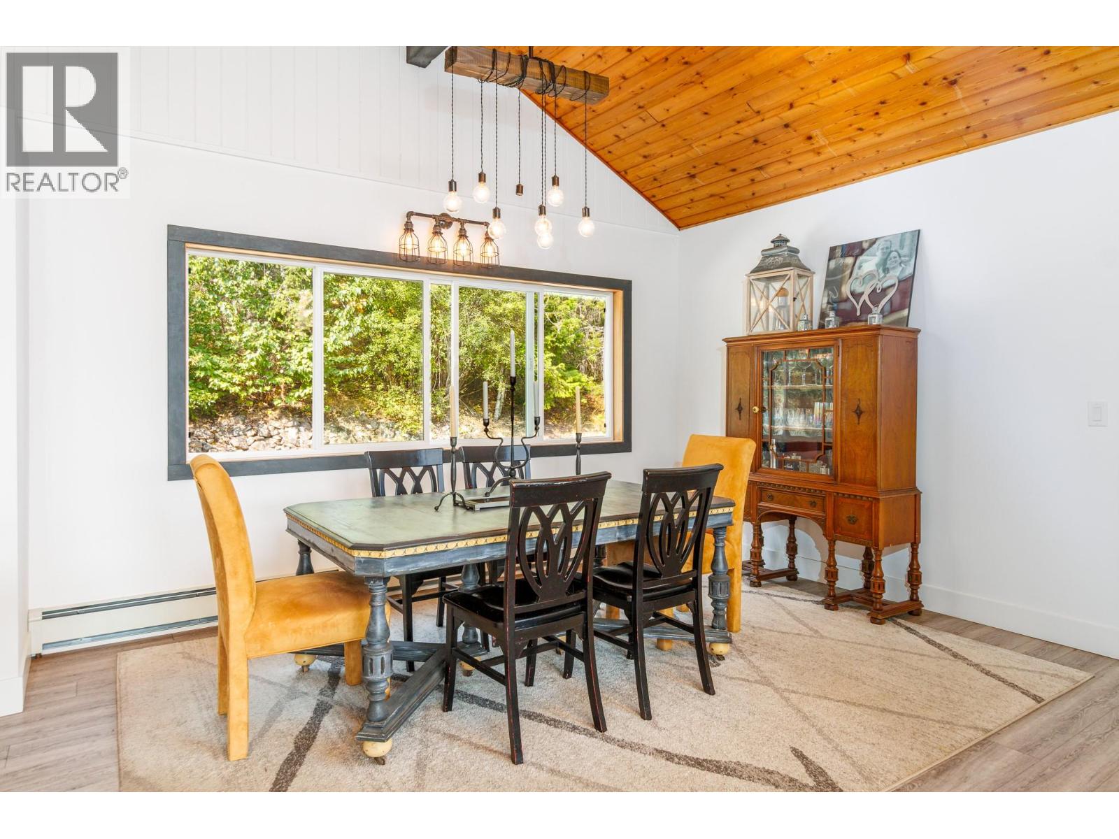 6171 50 Street NW, Salmon Arm