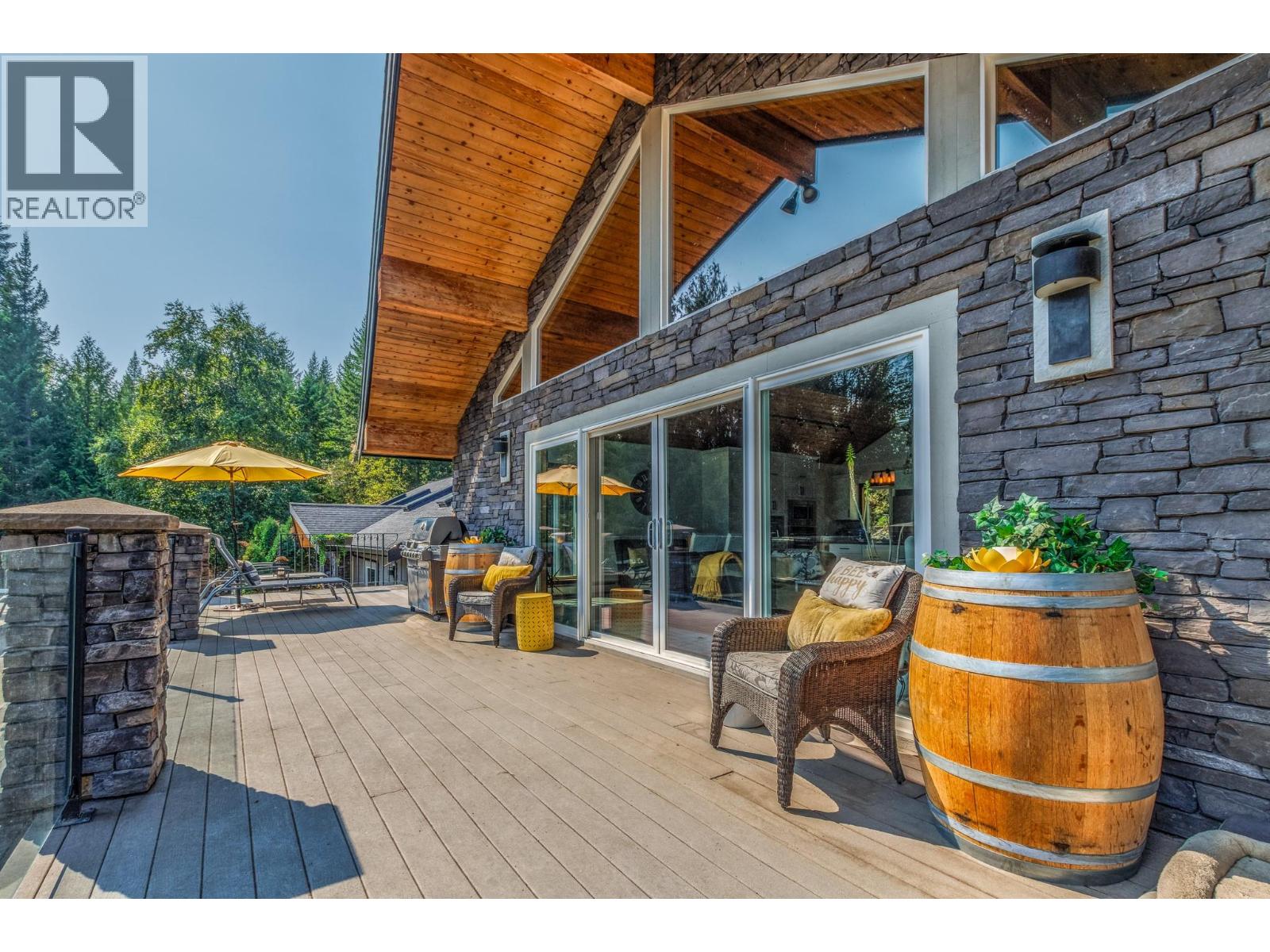 6171 50 Street NW, Salmon Arm