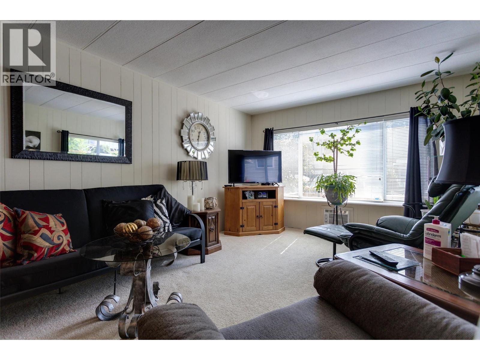 13 6711 97 Highway, Peachland