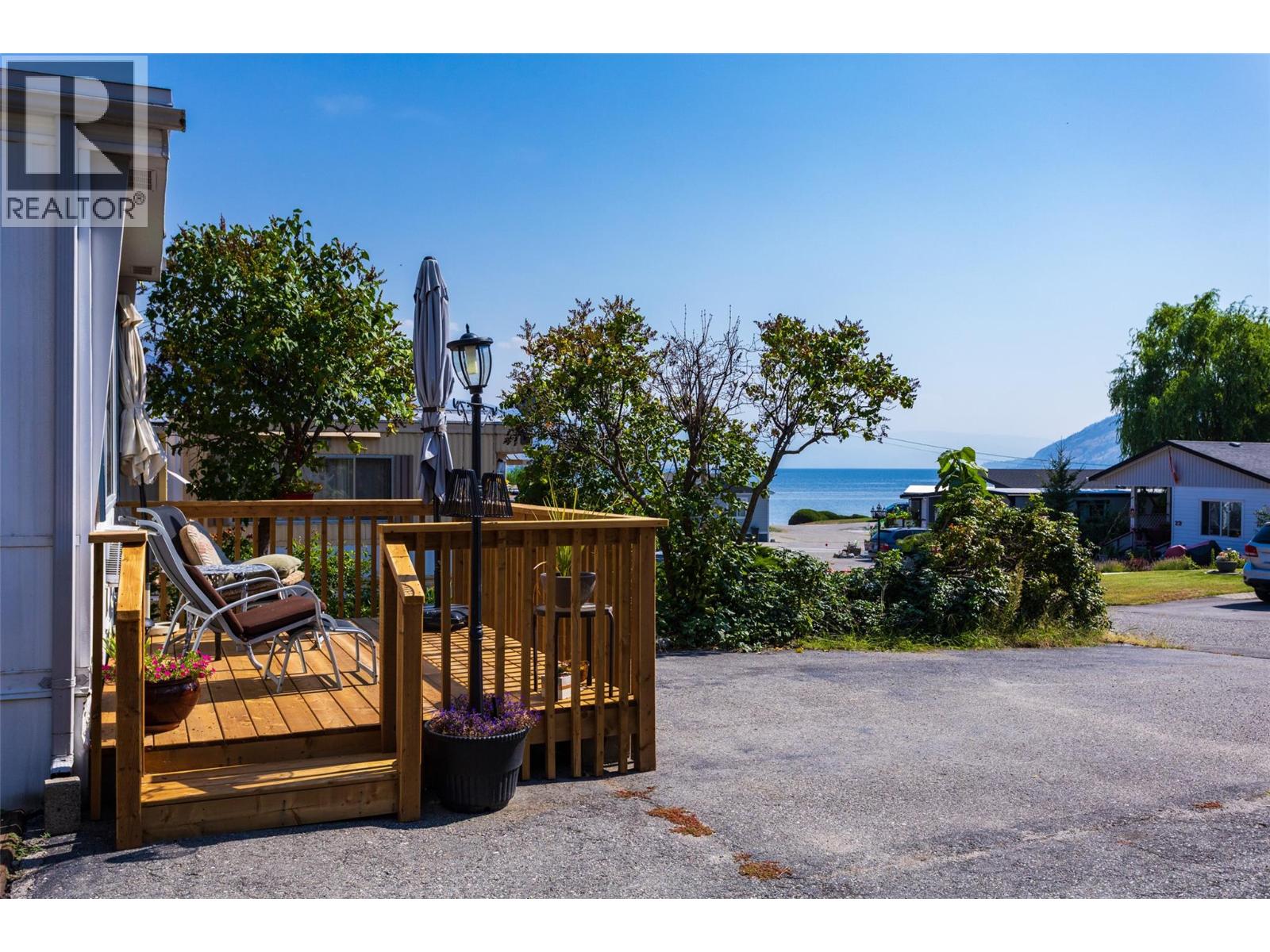 13 6711 97 Highway, Peachland