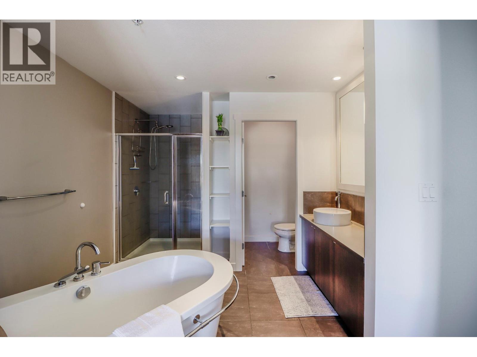 400 STEMWINDER Drive Unit# 419, Kimberley