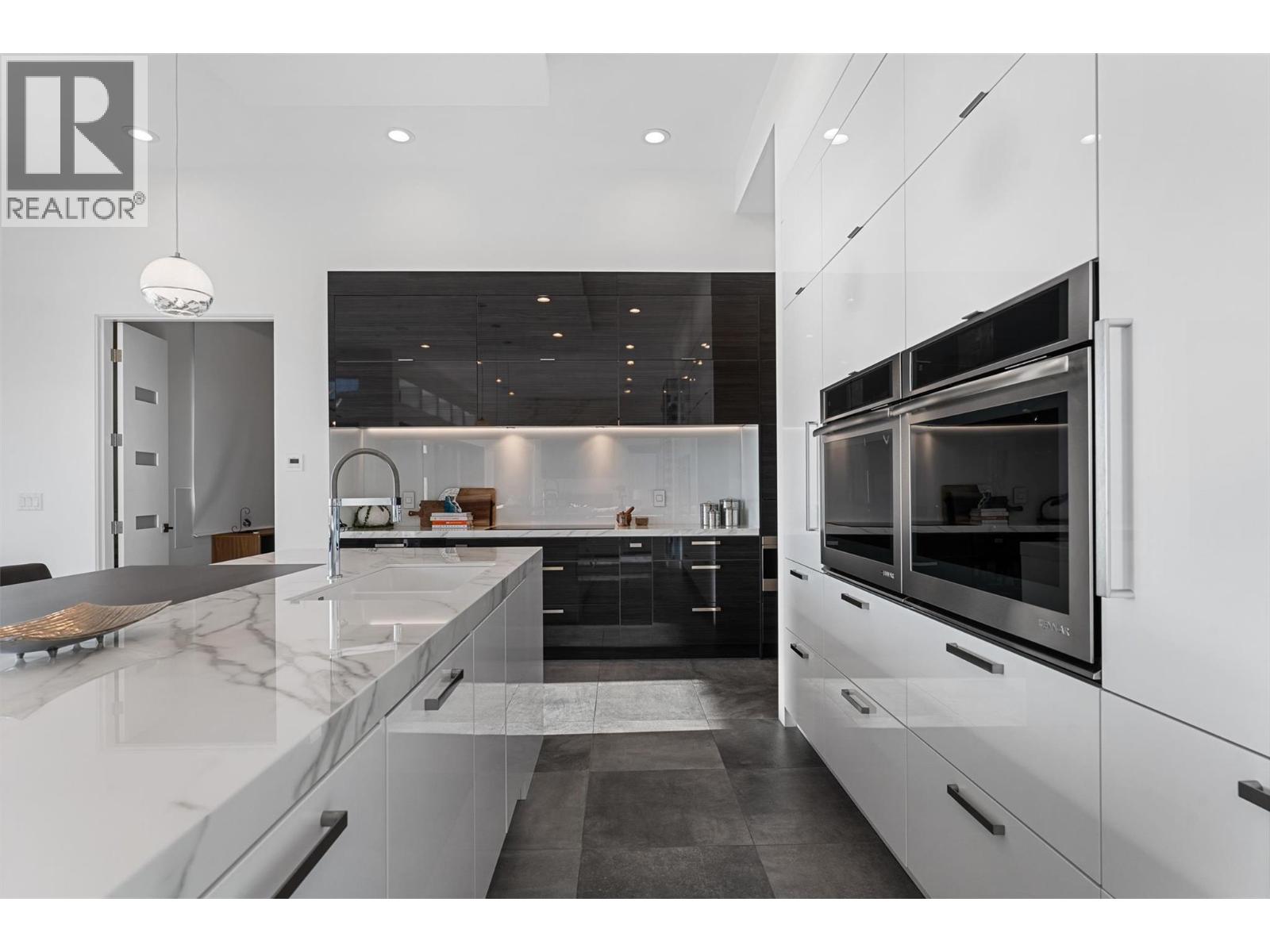 18451 Crystal Waters Road Unit# 20, Oyama