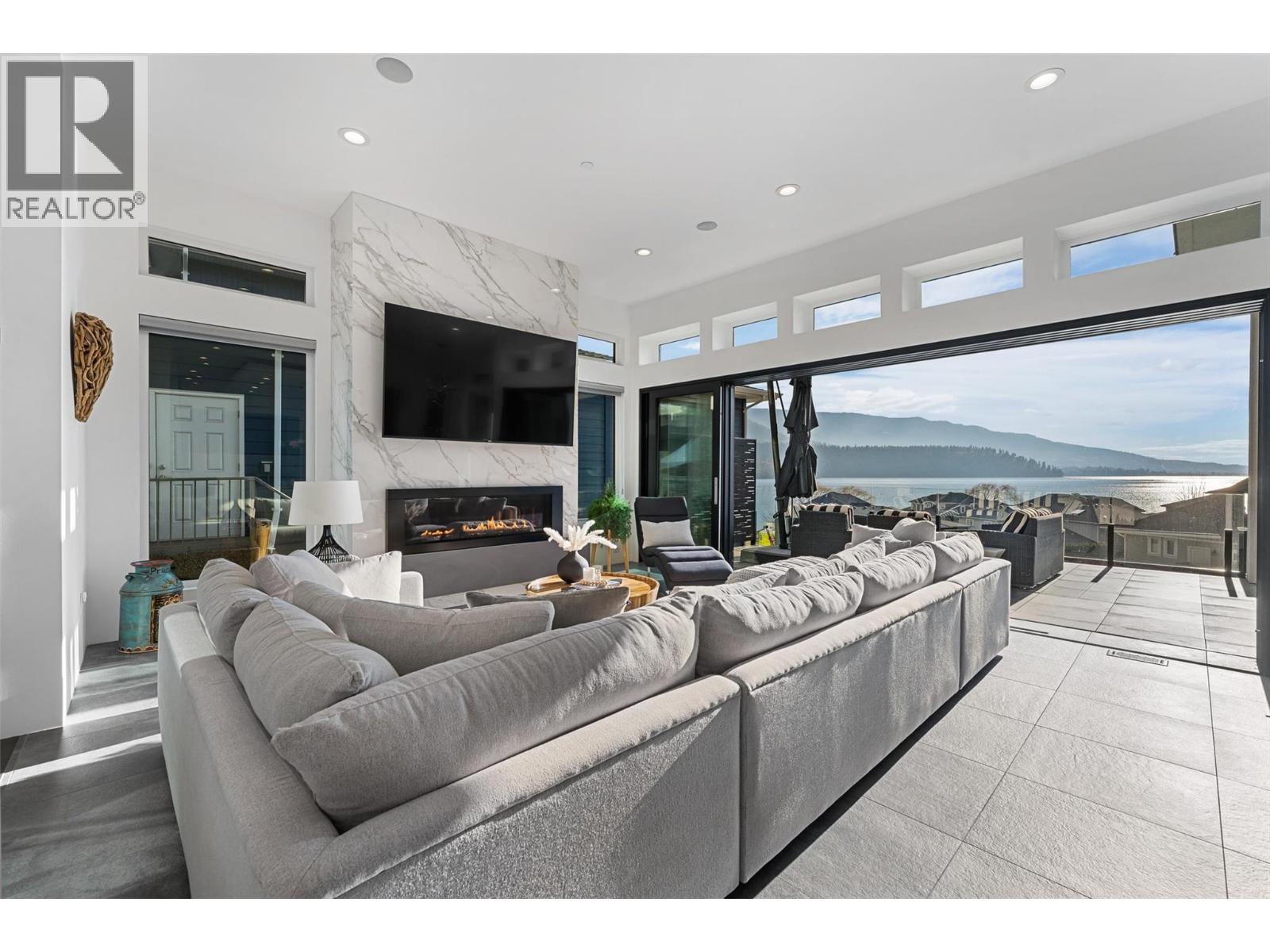 18451 Crystal Waters Road Unit# 20, Oyama