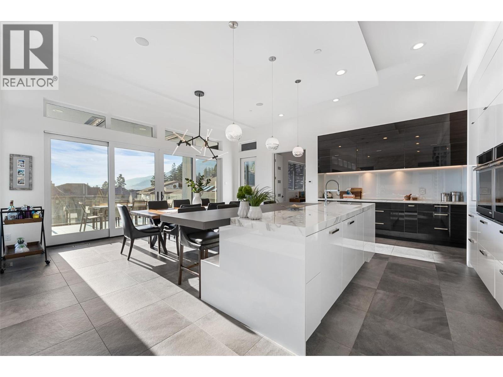 18451 Crystal Waters Road Unit# 20, Oyama