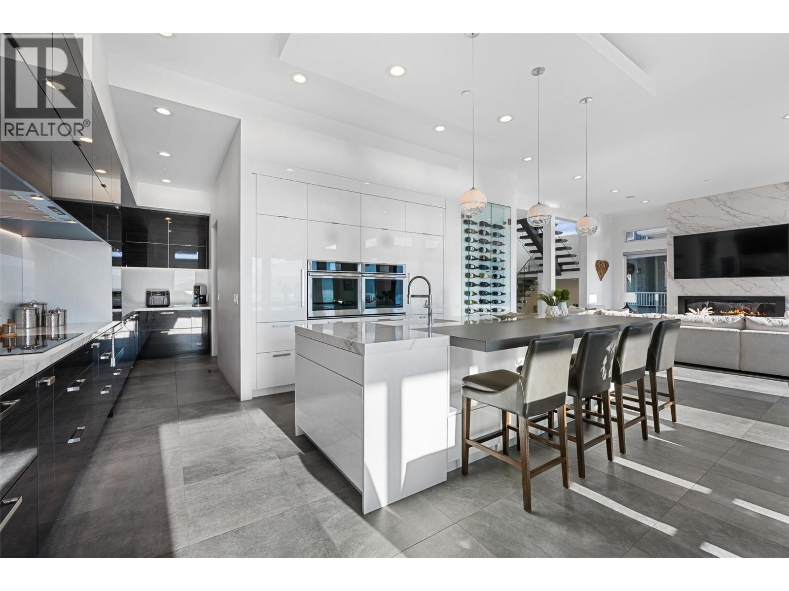 18451 Crystal Waters Road Unit# 20, Oyama