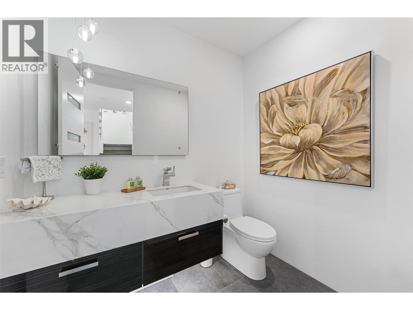 18451 Crystal Waters Road Unit# 20, Oyama