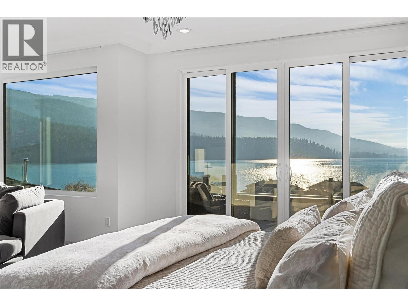 18451 Crystal Waters Road Unit# 20, Oyama