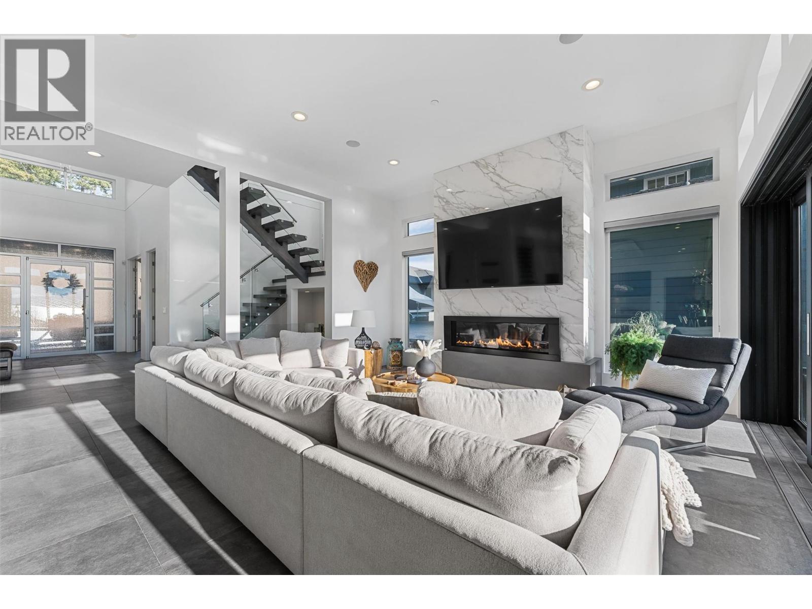 18451 Crystal Waters Road Unit# 20, Oyama