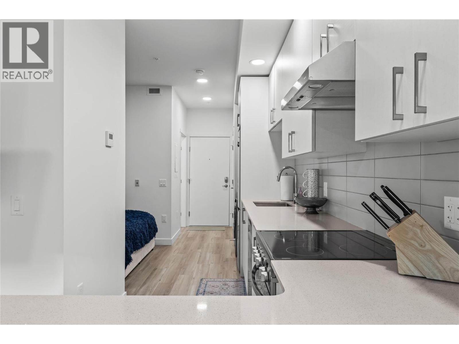 204 1057 Frost Road, Kelowna