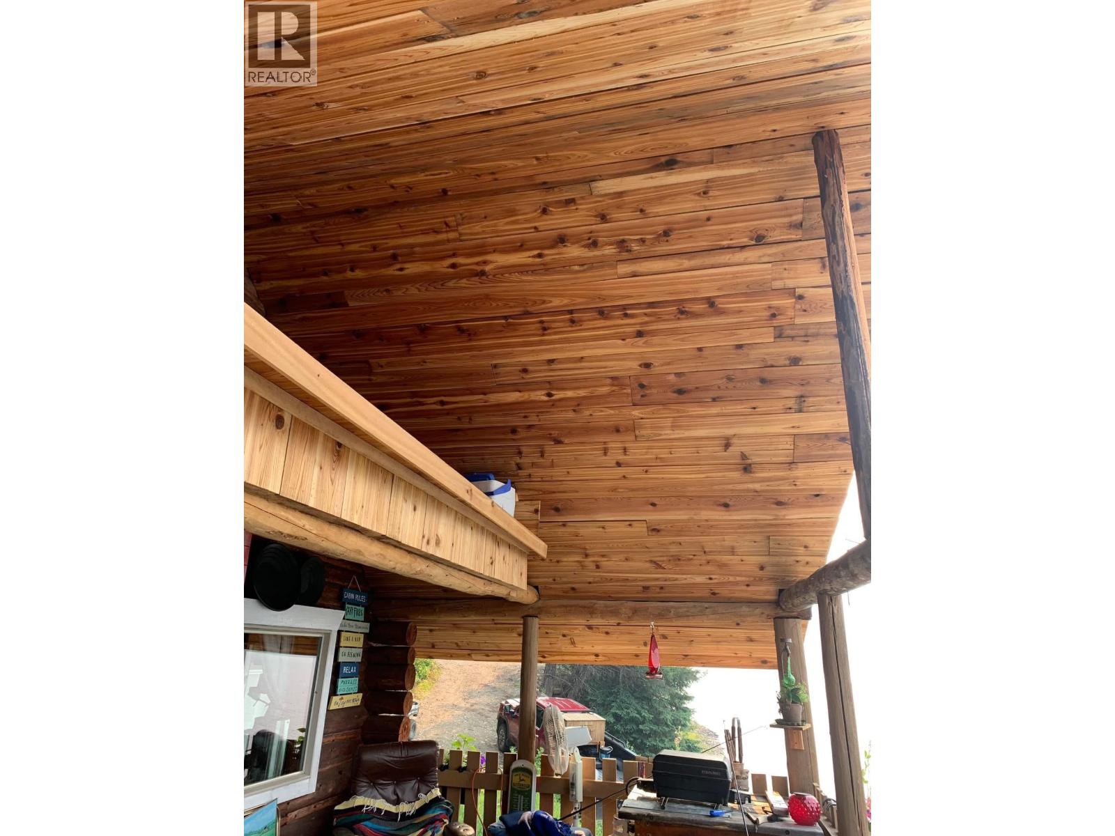 5276 CARIBOO LAKE ROAD - 33