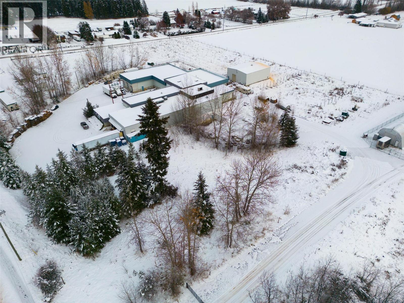  991 Salmon River Road, Salmon Arm