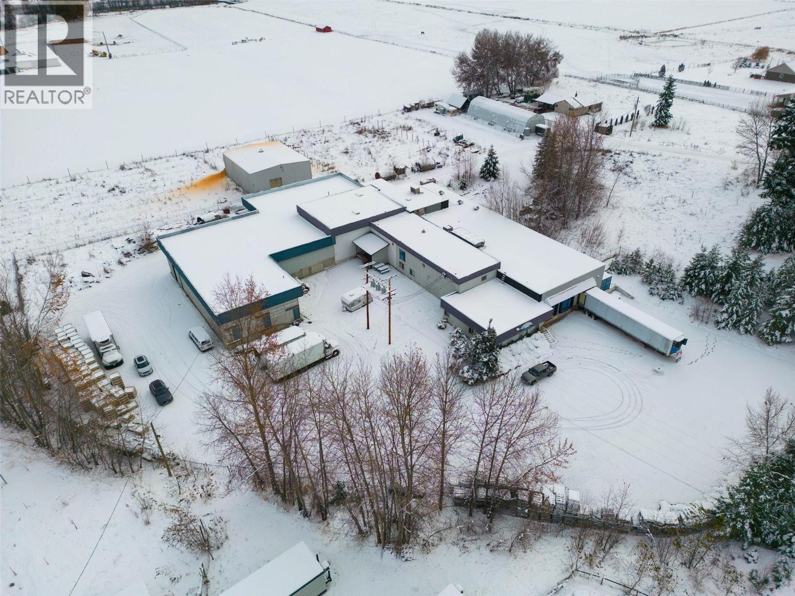  991 Salmon River Road, Salmon Arm