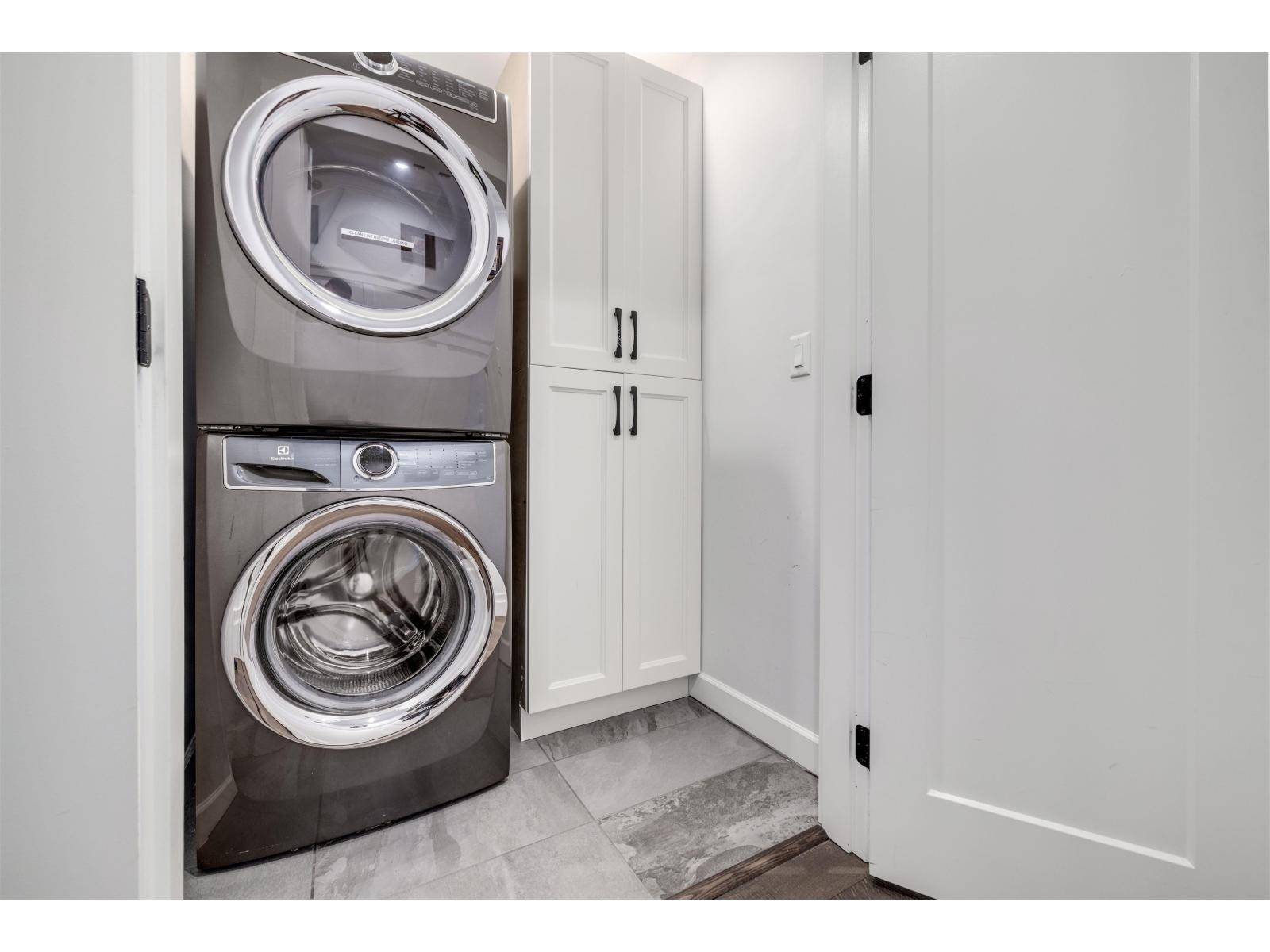 13330 20 AVENUE, Surrey