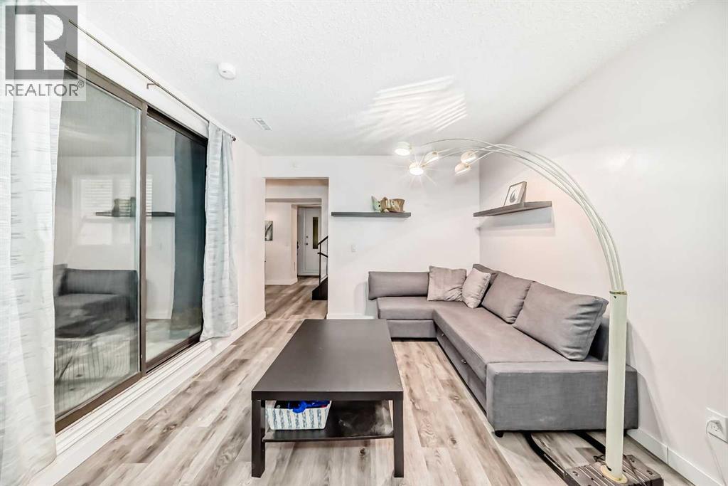 Single Family House for Sale in   Palliser Drive SW Oakridge Calgary 