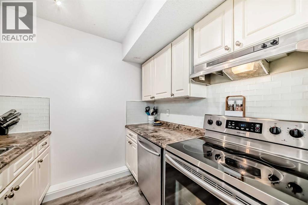 Single Family House for Sale in   Palliser Drive SW Oakridge Calgary 