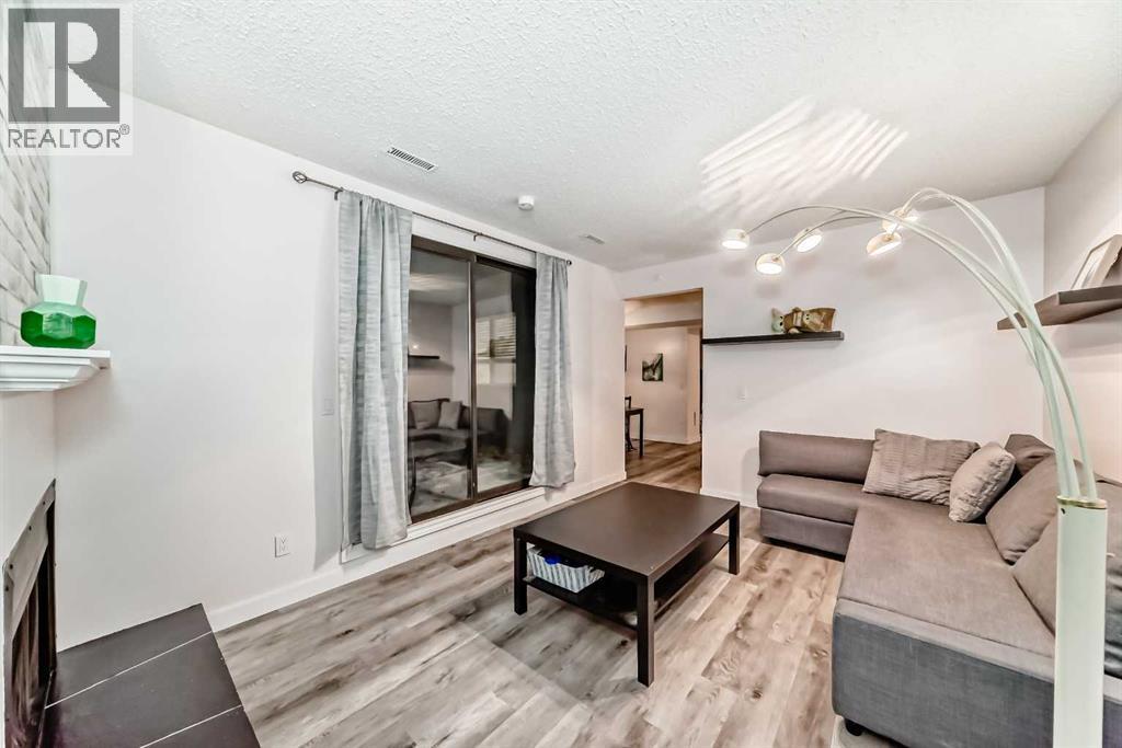 Single Family House for Sale in   Palliser Drive SW Oakridge Calgary 