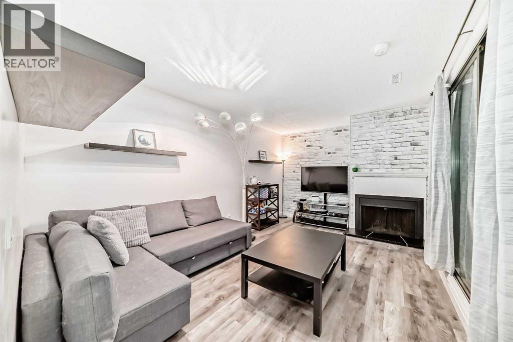 Single Family House for Sale in   Palliser Drive SW Oakridge Calgary 